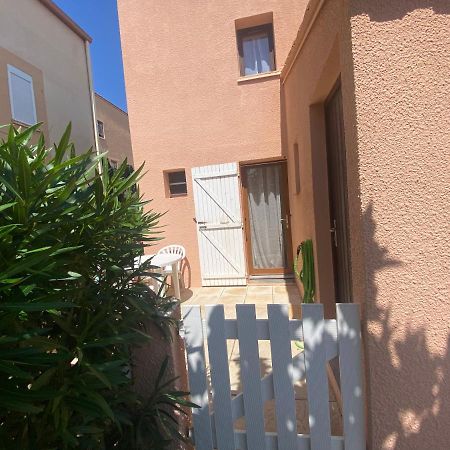 Pavillon 20M De La Plage Des Ayguades Gruissan Exteriör bild