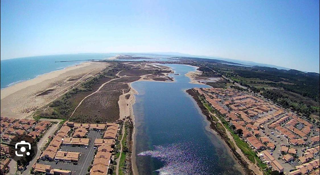 Pavillon 20M De La Plage Des Ayguades Gruissan Exteriör bild
