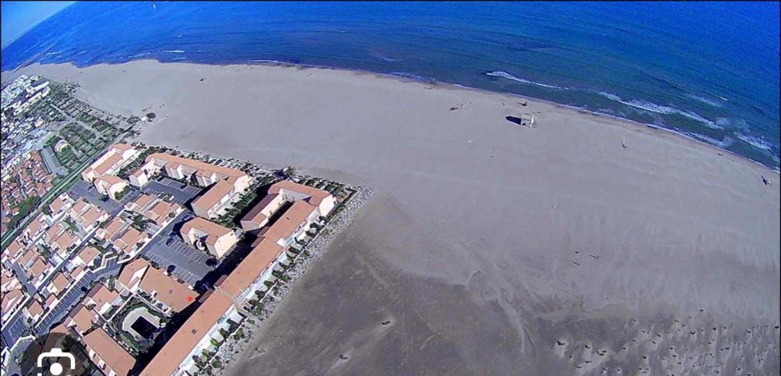 Pavillon 20M De La Plage Des Ayguades Gruissan Exteriör bild