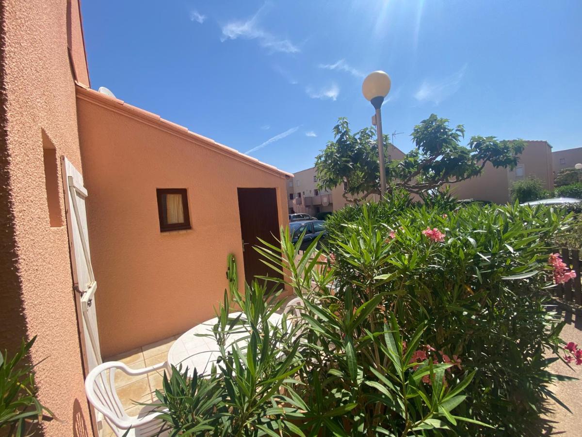 Pavillon 20M De La Plage Des Ayguades Gruissan Exteriör bild